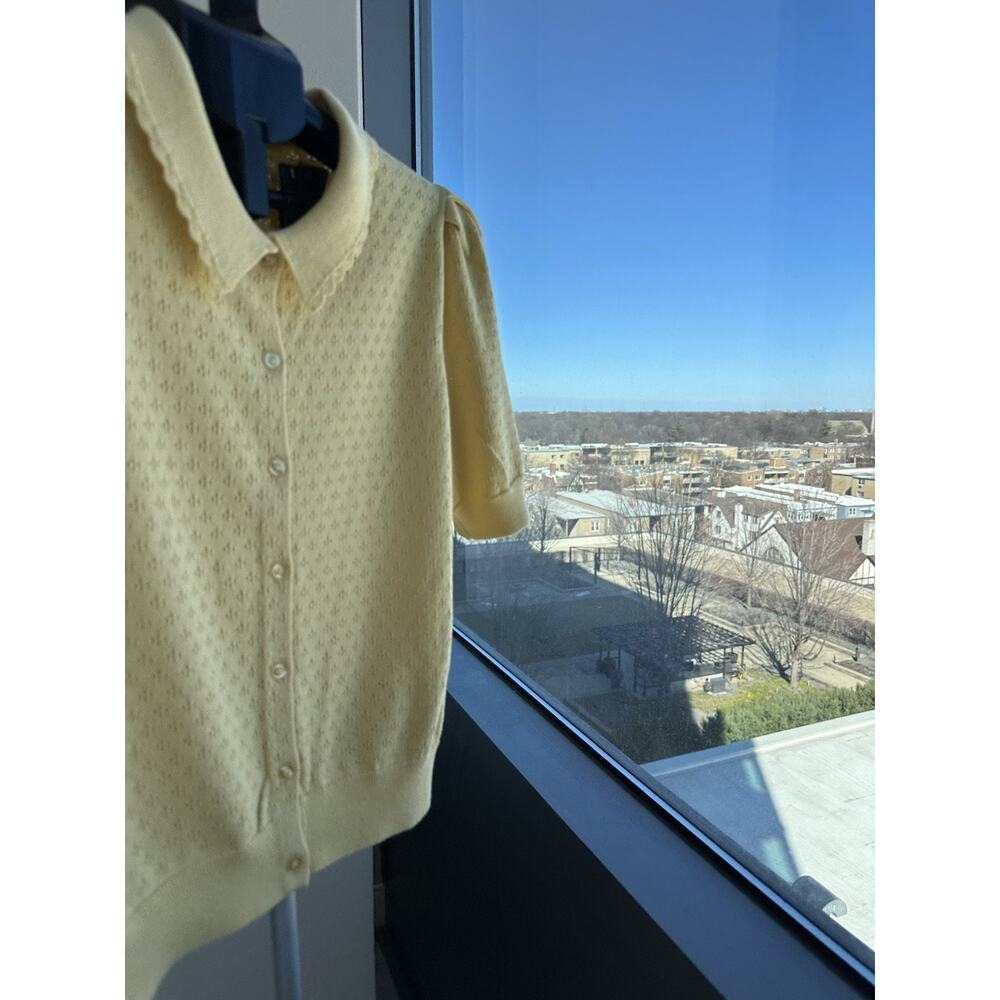 GAP Yellow Collared Button Cardigan Puff Sleeve Sweater Women's Size M - Picture 2 of 7